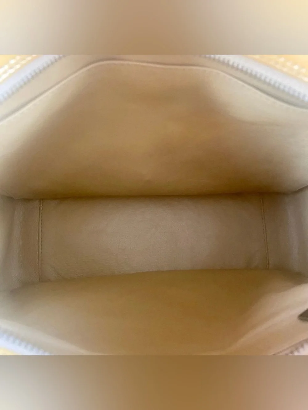 CHANEL EUC Vintage (2001) Yellow Patent Leather Camera Bag - Picture 12 of 14